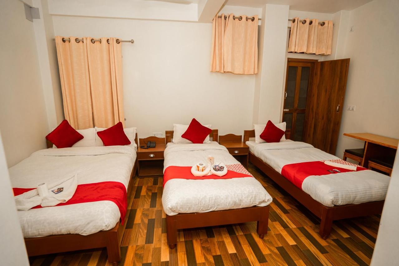Hotel Dela Mount Pokhara Exterior photo